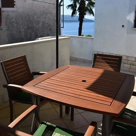 Apartment Marija With Terrace *