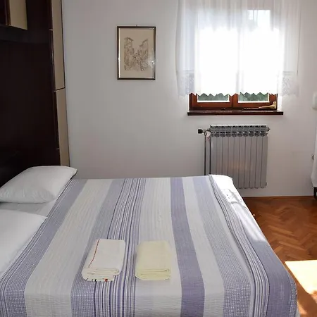 Marija With Terrace Apartment *